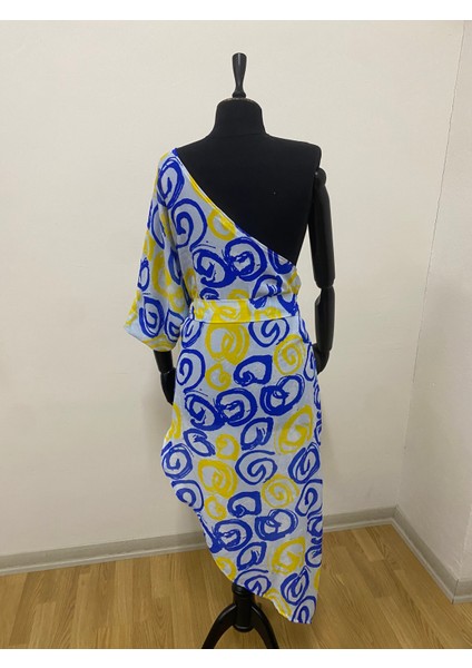 Kadın Desenli Tek Omuz Yırtmaç Detaylı Dokuma Şifon Pareo modelleri