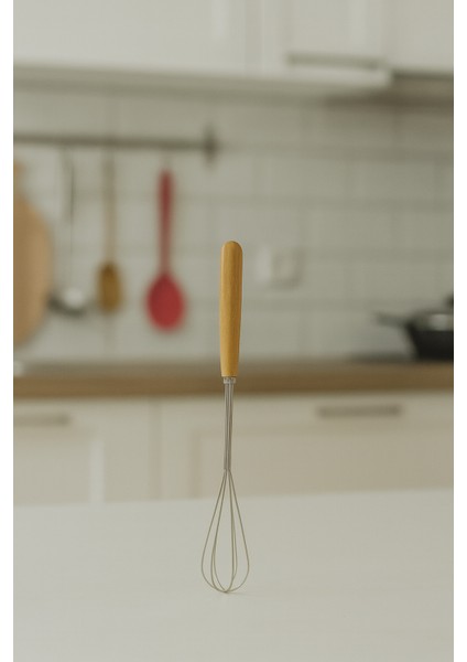 Ahşap Saplı Metal Mini Çırpıcı 19 cm