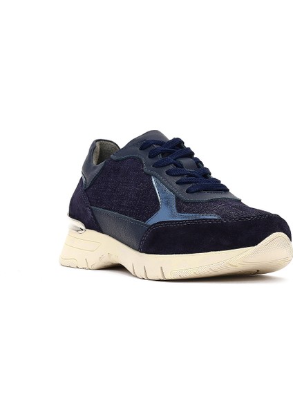 Kadın Lacivert Bağcıklı Kalın Tabanlı Deri Sneaker 25AFD371014