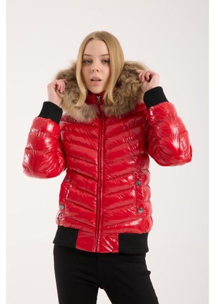 KADIN KISA ÇIKARILABİLİR KÜRK KAPŞONLU DOLGULU SU İTİCİ ŞİŞME MONT 8637