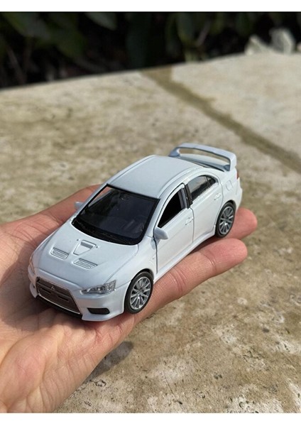 Mitsubishii Lancer Evo x 1/36 Ölçek Diecast Metal Model Araba Oyuncak Araba Çek Bırak Araba 12CM modelleri