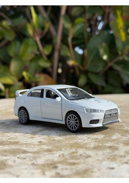 Mitsubishii Lancer Evo x 1/36 Ölçek Diecast Metal Model Araba Oyuncak Araba Çek Bırak Araba 12CM fırsatları