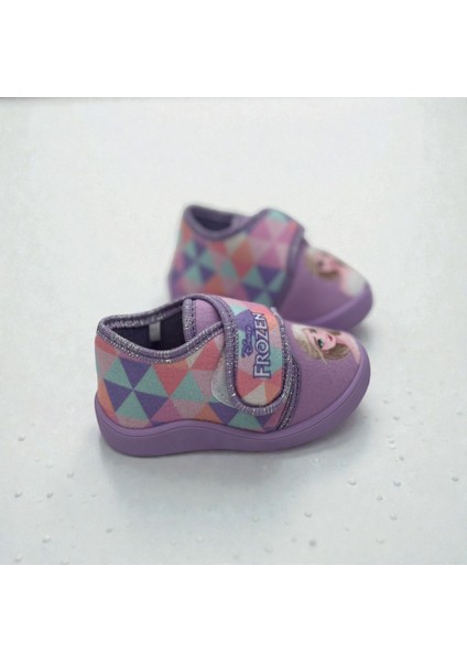 Kız Çocuk Ev Kreş Anaokulu Yün Panduf Karakterli fırsatları