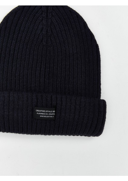 Yeni Sezon Etiket Nakışlı Erkek Bere modelleri