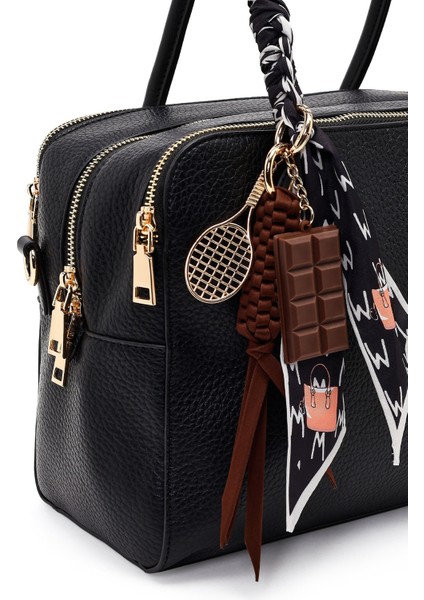 Kadın Siyah Uzun Askılı Charmlı Klasik Kol Çantası 25WBD2860FT