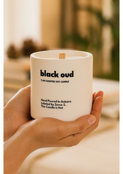 : Black Oud : Modern Beyaz Beton Mum (Oud, Sedir, Çam, Sarı Amber) fiyatları