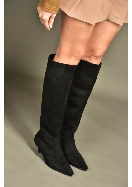 V404012302 Siyah Süet Kısa Topuklu Kadın Çizme fiyatları