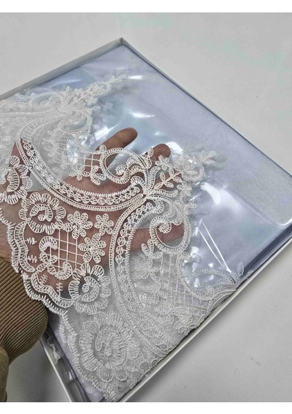 Dantelli Silikon Masa Örtüsü 8 kişilik 220×160