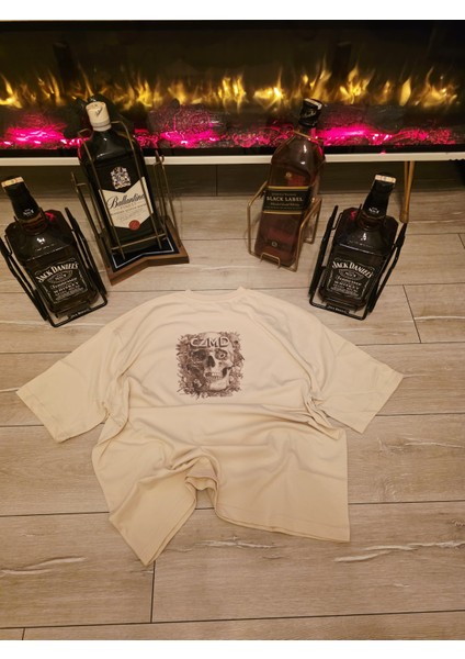 Kurukafa Baskılı Kemik Rengi Oversize Tişört – Unisex %100 Pamuk fırsatları