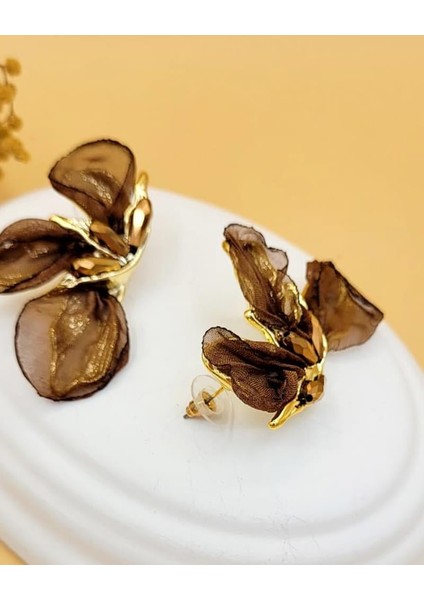 Kahverengi Tül Detaylı Yarım Çiçek Gold Küpe modelleri