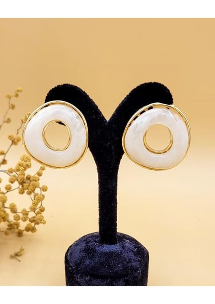 Krem Akrilik Gold Halka Küpe fırsatları