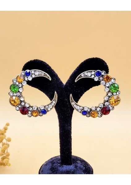 Renkli Taşlı Gümüş Kaplama Hilal Küpe fırsatları