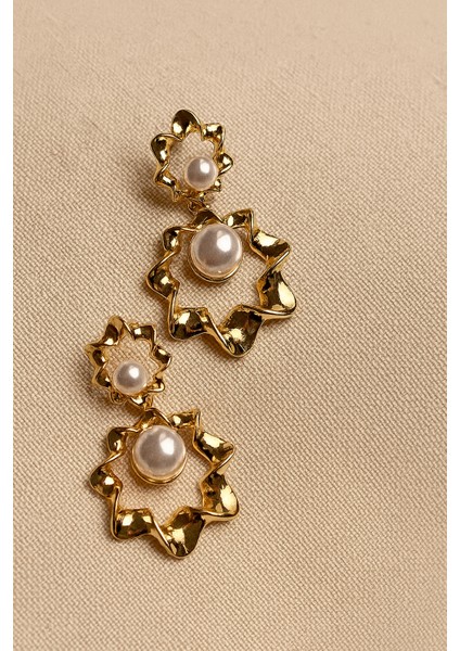 Dalgalı Inci Detaylı Gold Küpe