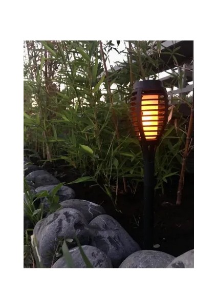 Solar Alev Efektli Bahçe Lambası