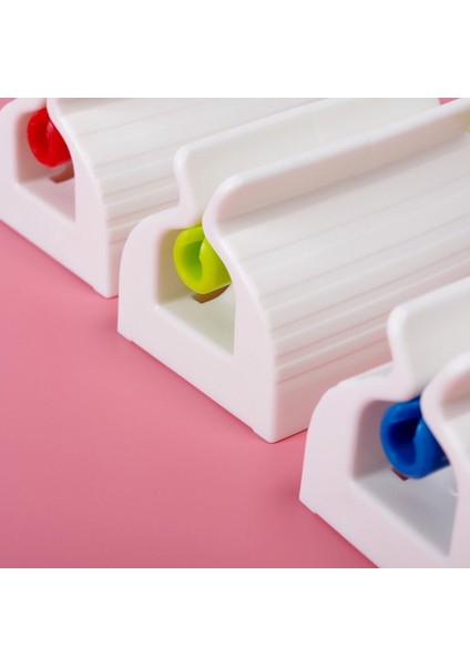 2 Adet Diş Macunu Tüp Krem Sıkma Aparatı Çevirmeli modelleri