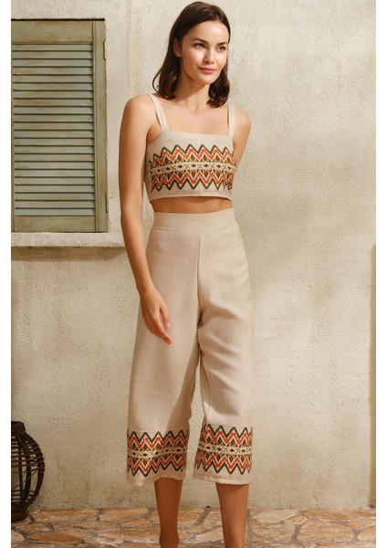 Kalın Askılı Oyuk U Yaka Geometrik Yazlık Uzun Nakış Detaylı Pijama Takımı