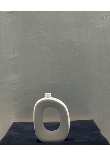 Modern Seramik Dekoratif Vazo – 18X13 cm Oval Minimalist Tasarım