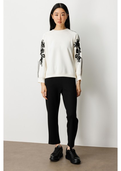 Kolları Işlemeli Sweat 66323-26K fırsatları