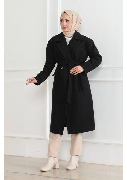 Kadın Kaşe Kaban - Uzun Boy Kruvaze Yaka, Kuşaklı Tesettür Kışlık Kaban, Astarlı Şık Yünlü Dokuma Oversize Rahat Kalıp, Cepli Modern Kaşe Mont Modeli - Siyah modelleri