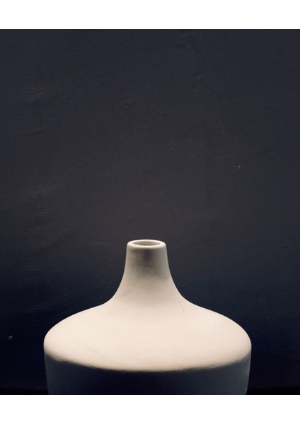 Minimalist Beyaz Seramik Vazo – 20X17 cm Modern Dekoratif Obje modelleri