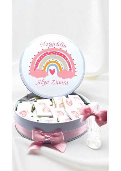 Pembe Gökkuşağı Temalı Isme Özel Hoşgeldin Kız Bebek Doğum Günü Hediyelik Çikolata