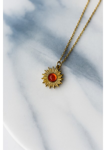 Kırmızı Taşlı Gold Vintage Kolye