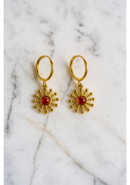 Kırmızı Taşlı Vintage Gold Güneş Küpe