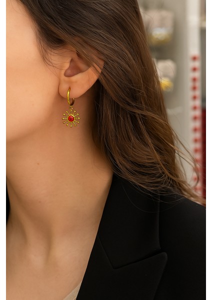 Kırmızı Taşlı Vintage Gold Güneş Küpe modelleri