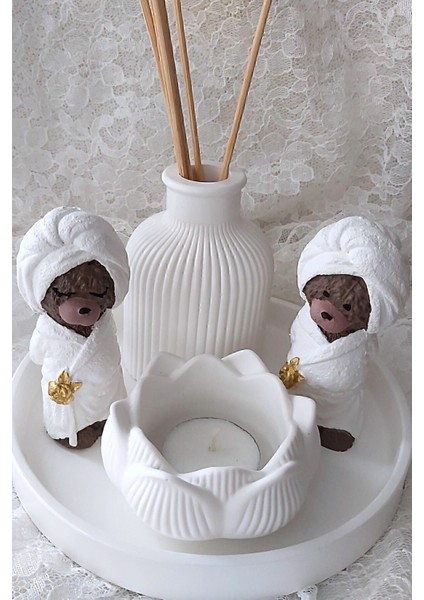 Sevimli Ayıcık Desenli Yuvarlak Tepsi, Sunumluk, Vazo ve Banyo Aksesuar Seti fırsatları