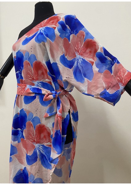 Kadın Desenli Tek Omuz Yırtmaç Detaylı Dokuma Şifon Pareo indirimleri