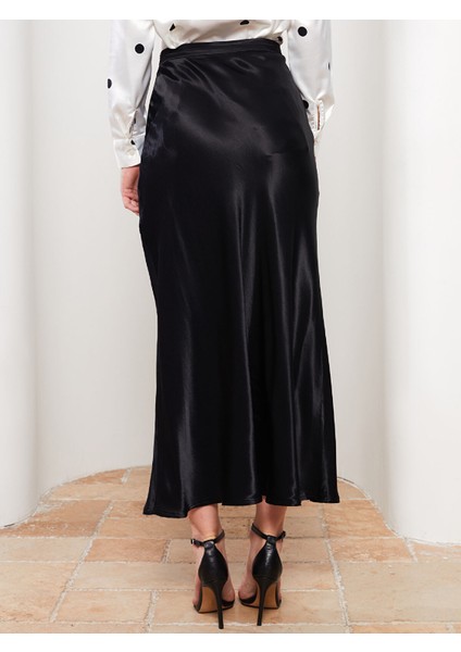 Yeni Sezon Beli Fermuarlı Düz A Kesim Saten Kadın Etek indirimleri