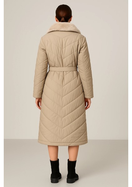 Yakası Kendi Renginde Kürklü Kışlık Mont/trençkot fiyatları