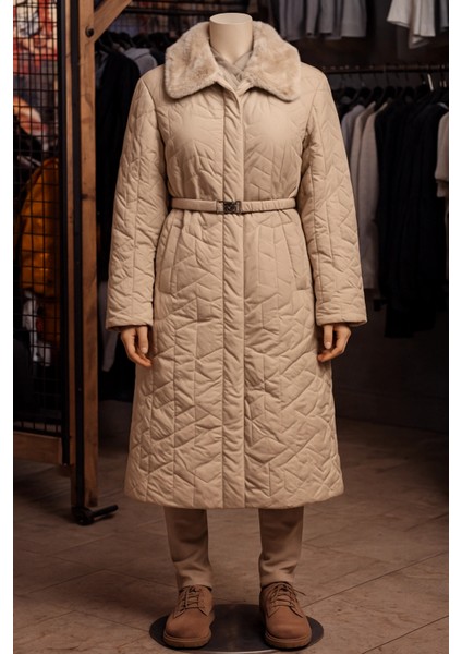 Yakası Kendi Renginde Kürklü Kışlık Mont/trençkot modelleri