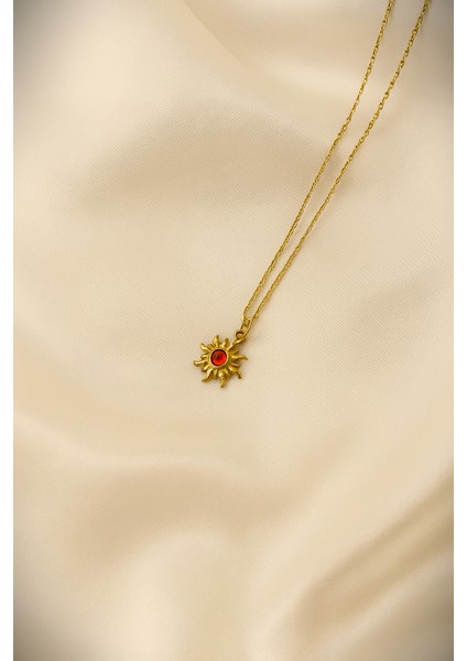 Kırmızı Taşlı Zarif Vintage Mini Güneş Kolye (Çapı:1,3cm) modelleri