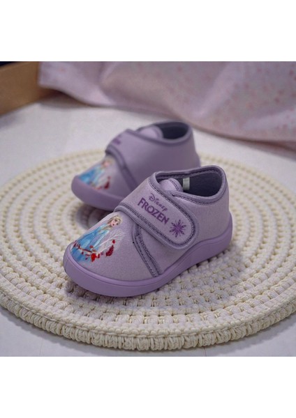 Kız Çocuk Ev Kreş Anaokulu Yün Panduf Karakterli fırsatları