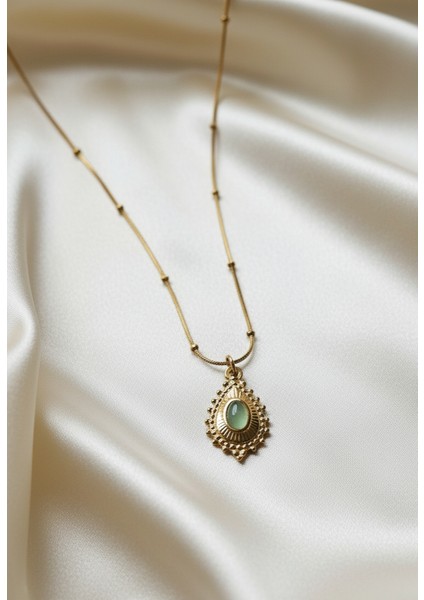 Taşlı Zarif Vintage Çelik Kolye