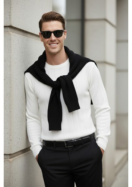 Beyaz Dar Kesim Likralı Erkek Triko Kazak – Bisiklet Yaka Şık Tasarım 2605433 fırsatları