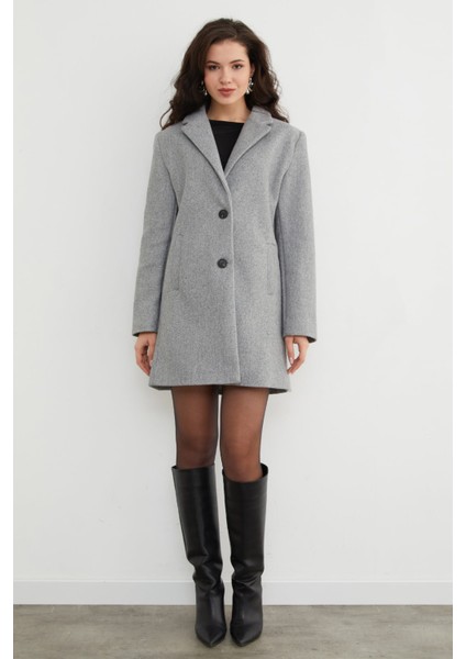 Kruvaze Yaka Cepli Kaşe Kaban