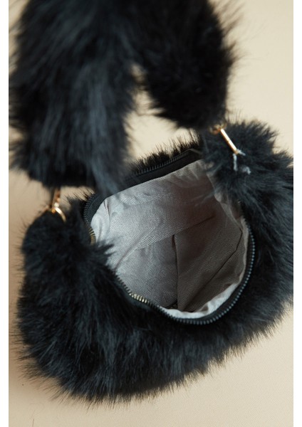 Zincir Askılı Fermuarlı Suni Kürk Kol Çantası fırsatları