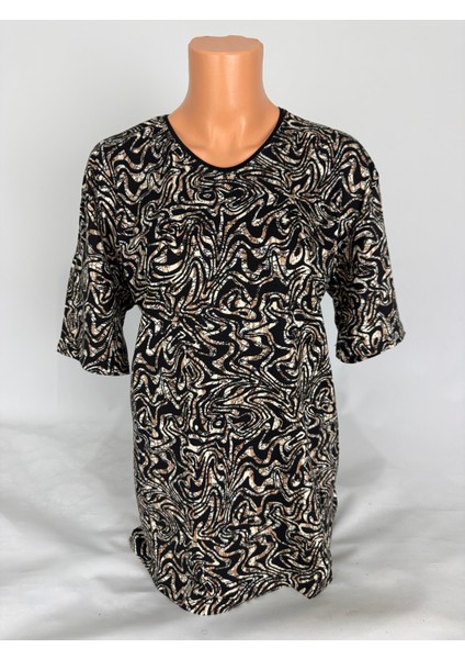 Kadın Siyah Kahverengi U Yaka Kısa Kollu Desenli Yırtmaçlı Dokuma Viskon Anne Penye Tişört