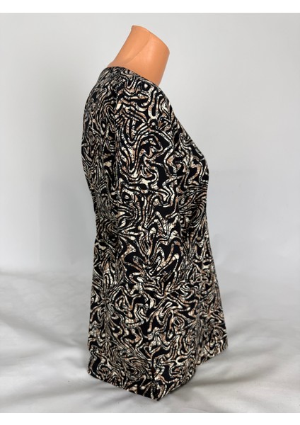 Kadın Siyah Kahverengi U Yaka Kısa Kollu Desenli Yırtmaçlı Dokuma Viskon Anne Penye Tişört fiyatları