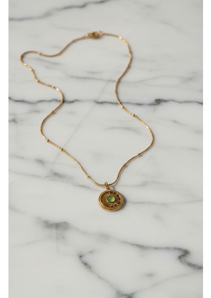 Yeşil Taşlı Zarif Vintage Çelik Kolye(Çapı:1,4cm) modelleri