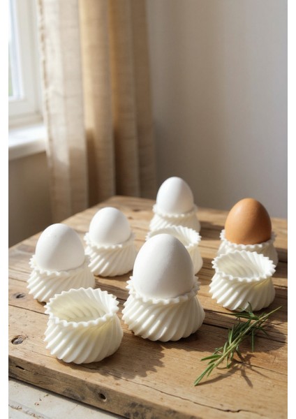 4'lü Spiral Desenli Haşlanmış Yumurta Kabı – Beyaz Malzeme, Kutulu Set, Şık ve Dayanıklı fırsatları