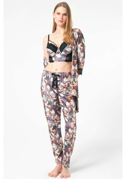 Arias Closet Kadife Çiçek Desenli Sabahlık Balenli Destekli Dolgulu Yaka Detaylı Dantelli Büstiyer Sütyen ve Pantolon Pijama 3'lü Takım