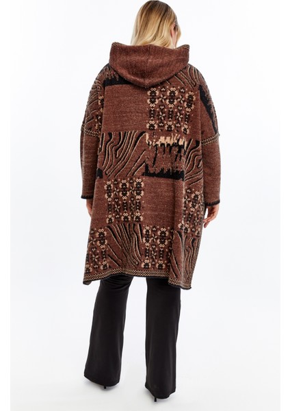 Triko Kadın Büyük Beden Kalın Kapşonlu Desenli Fermuarlı Panço Kışlık Battal Anne Hırka fırsatları