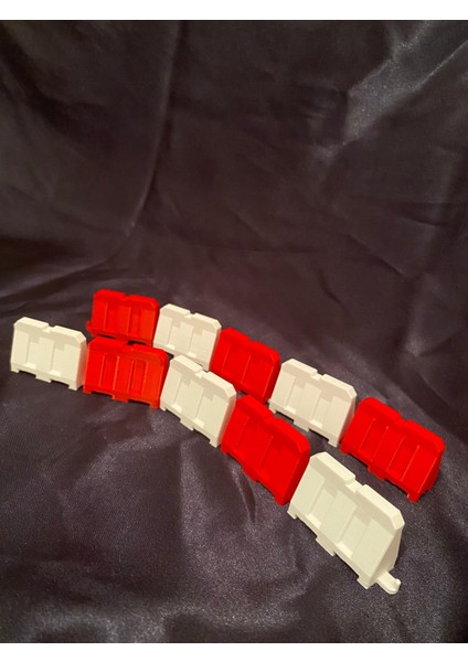 Kırmızı Beyaz Mini Trafik Bariyeri Seti – 10’lu Oyuncak Yol Bariyeri indirimleri