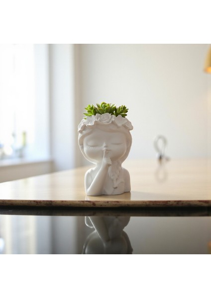 Dekoratif Sessizlik Figürü – Çiçek Taçlı Kadın Biblo, Zarif Saksı ve Ev Süsü fırsatları