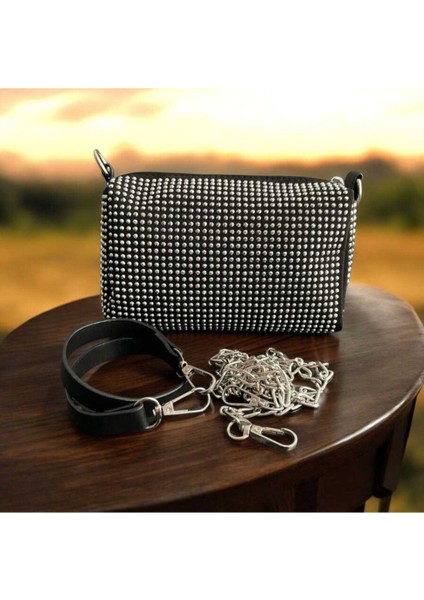 Suni Deri ,şık Gümüş Renkli Taşlı, Zincirli ve Askılı, Küçük Boy Çantası 14*20