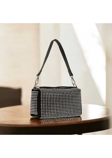 Suni Deri ,şık Gümüş Renkli Taşlı, Zincirli ve Askılı, Küçük Boy Çantası 14*20 fiyatları