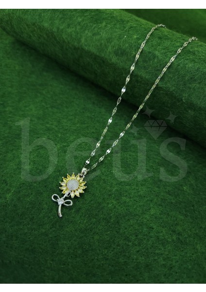 - Zirkon Taşlı Papatya Model Çelik Kolye modelleri